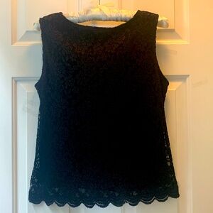 Beautiful Black Lace Ninety Top size Medium